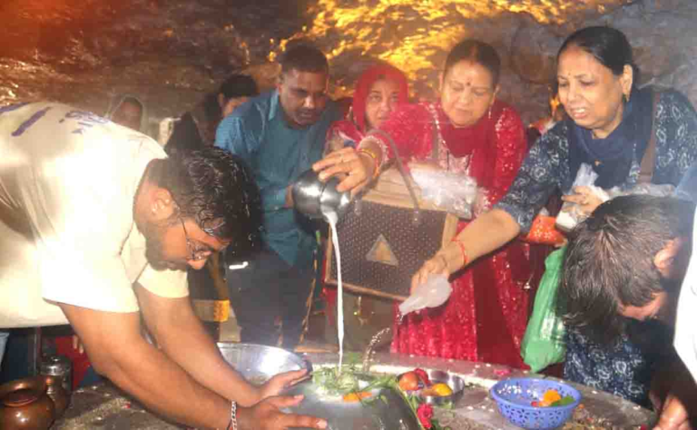 cm dhami